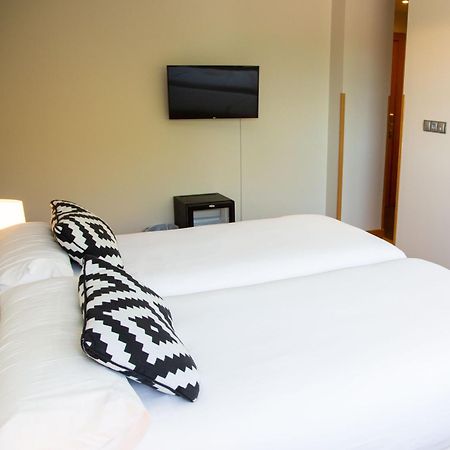Hotel Restaurante Cadosa โซรีอา ภายนอก รูปภาพ