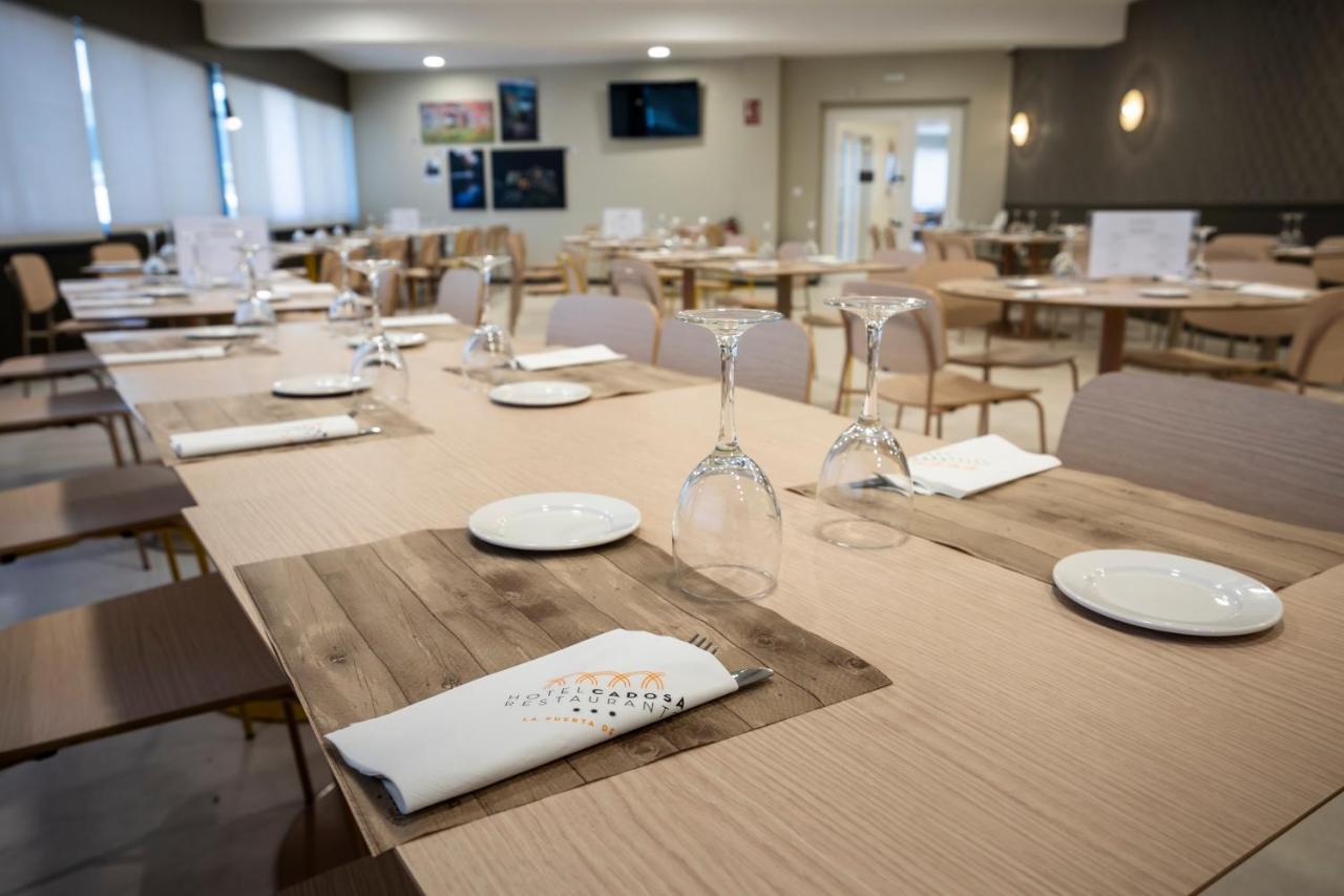 Hotel Restaurante Cadosa โซรีอา ภายนอก รูปภาพ