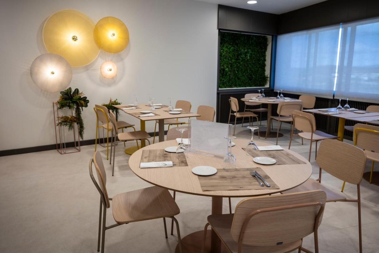 Hotel Restaurante Cadosa โซรีอา ภายนอก รูปภาพ